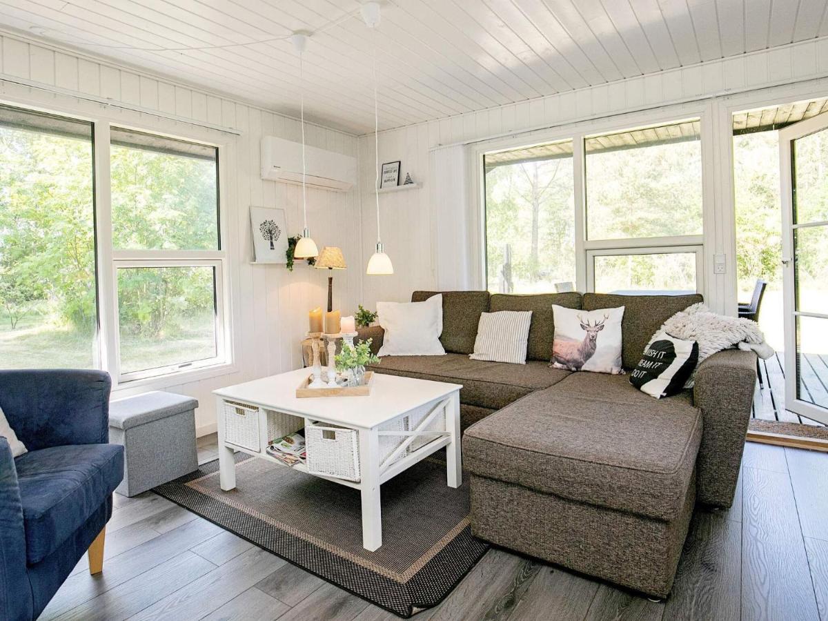 4 Person Holiday Home In L S Laeso Exteriör bild